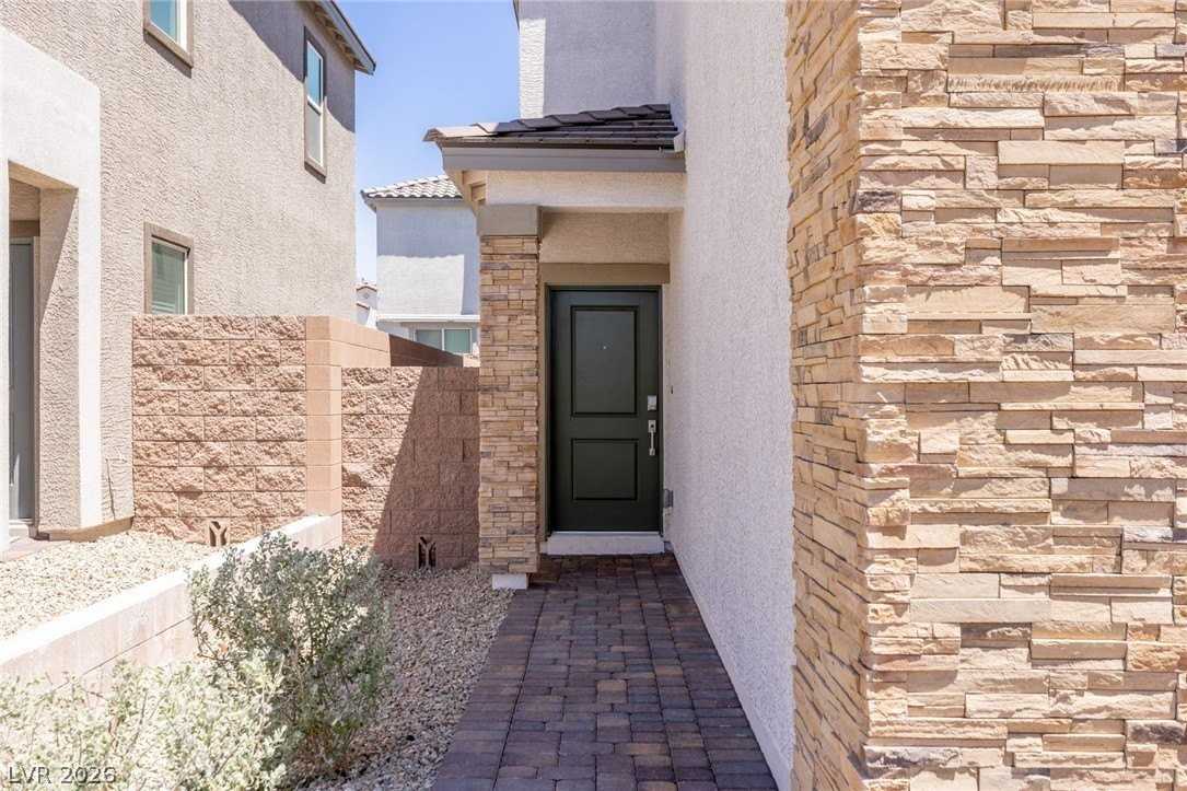 360 Great Ocean Ave - Photo 4 of 50