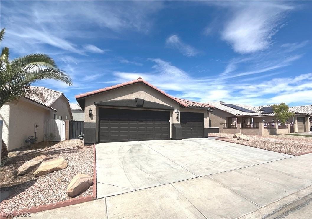 1667 Tangerine Rose Dr - Photo 3 of 43