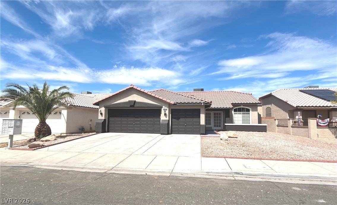 1667 Tangerine Rose Dr - Photo 4 of 43