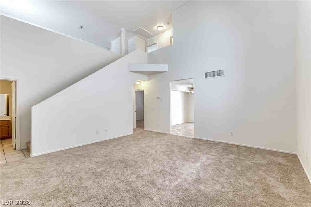 7537 Maiden Run Ave - Photo 6 of 41