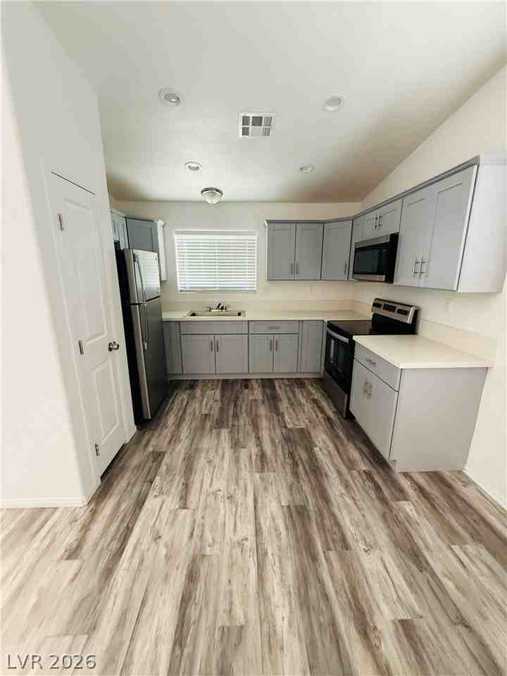 1101 Indio Ct #1 - Photo 4 of 14