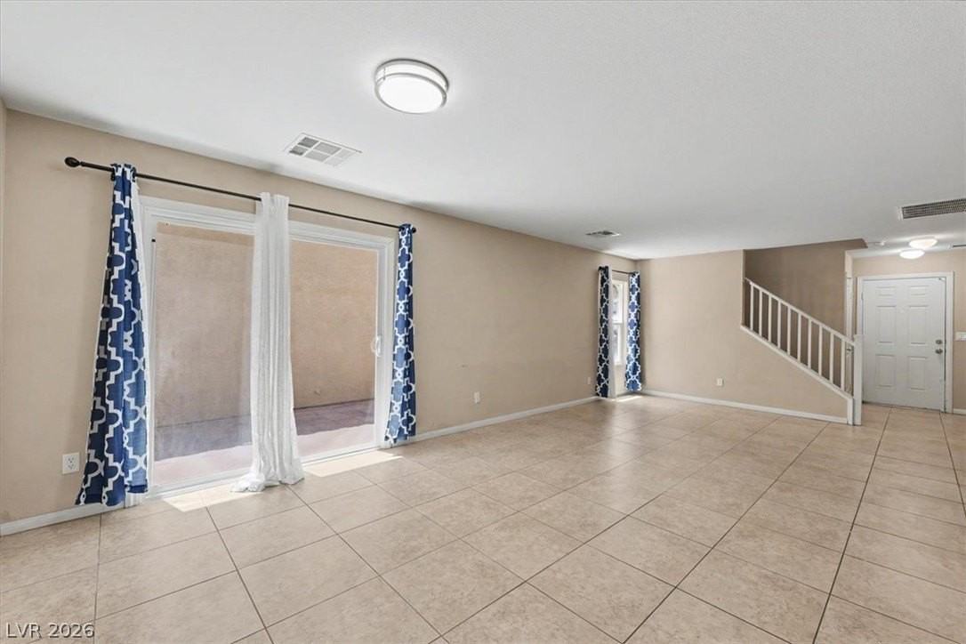 9912 Blue Villa Ct - Photo 5 of 22