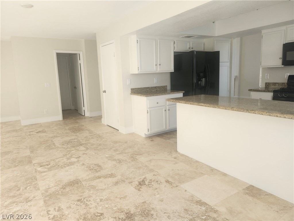 8428 Oyster Dr - Photo 7 of 42