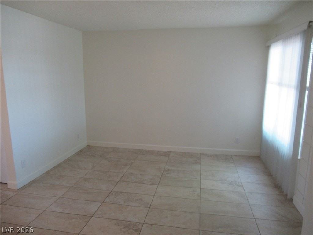 357 E Van Wagenen St #0 - Photo 5 of 29