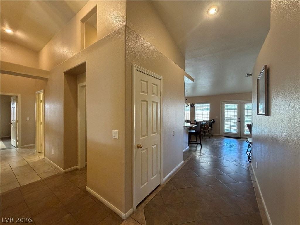 6405 Steamship Ct - Photo 3 of 30