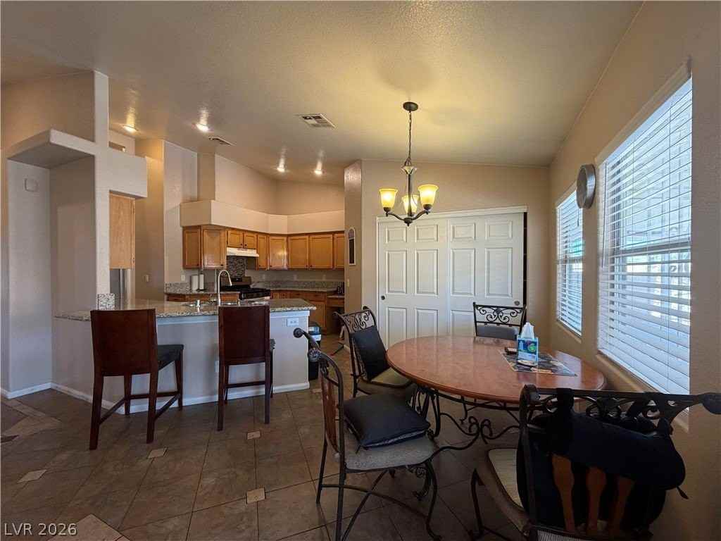 6405 Steamship Ct - Photo 4 of 30