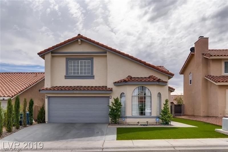 8645 Caribbean Ct - Photo 6 of 32