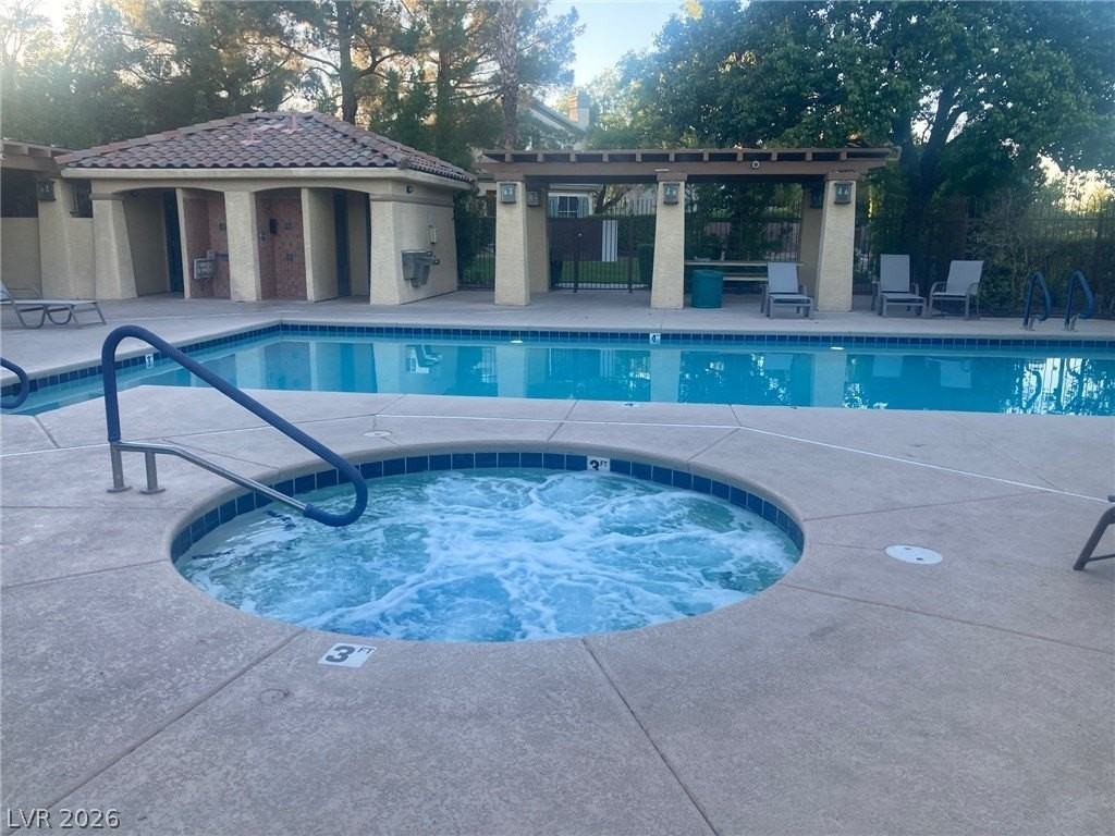 10024 Via Toro Ave - Photo 5 of 16