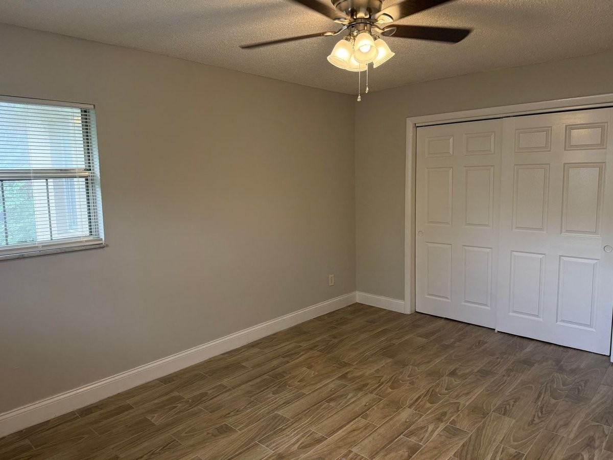 1405 Nieuport Ln - Photo 3 of 8