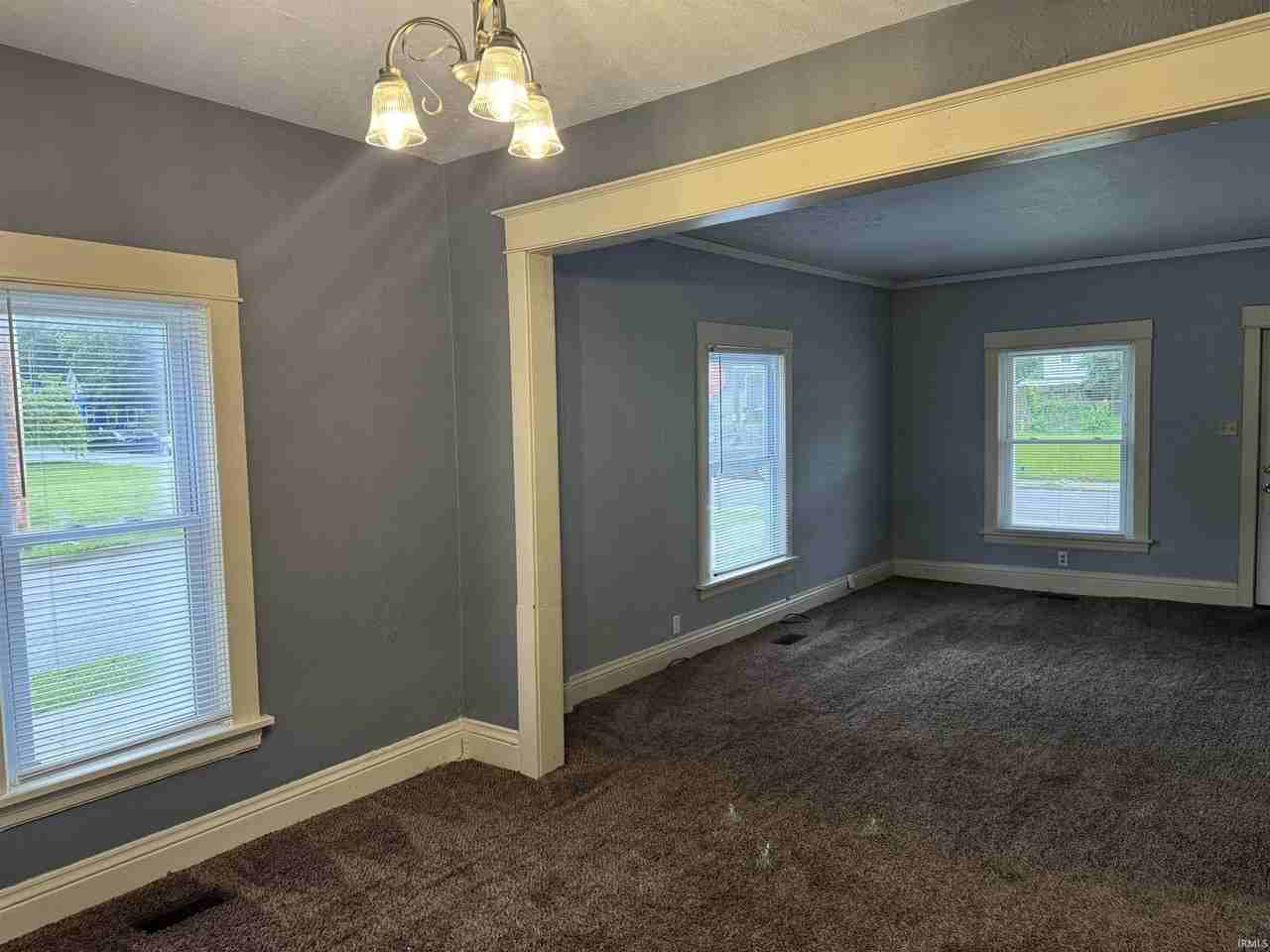 1149 E Indiana Ave - Photo 7 of 25