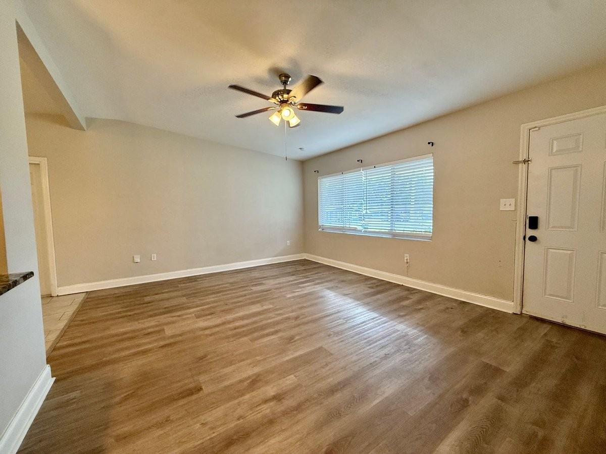 5801 Judy Dee Dr - Photo 5 of 18