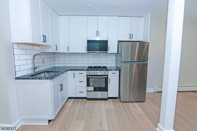 162 Spring St #4 - Photo 6 of 31