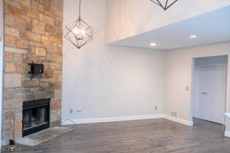55 Clarken Dr - Photo 3 of 28