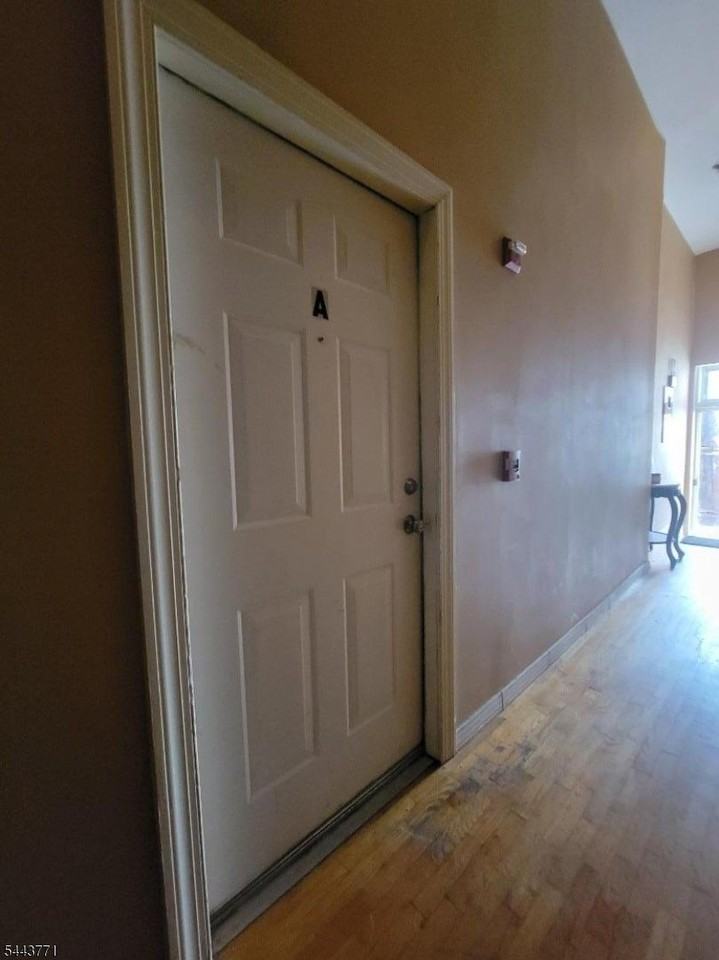 409 53rd St - Photo 2 of 13