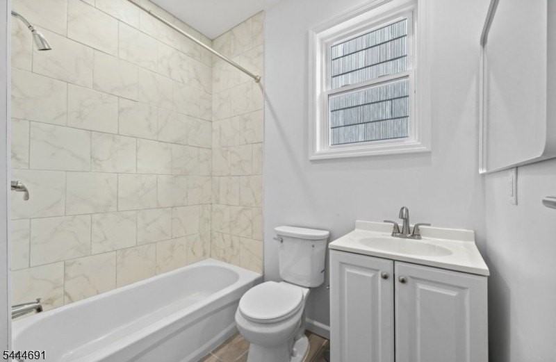 18 Charles St - Photo 6 of 10