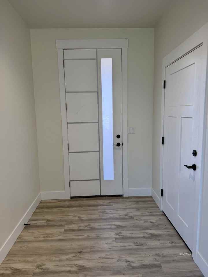 1204 S Central Ave #A - Photo 4 of 40
