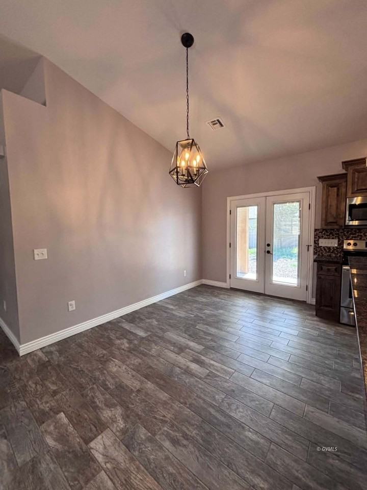 1784 N Eloisa Ln - Photo 5 of 11