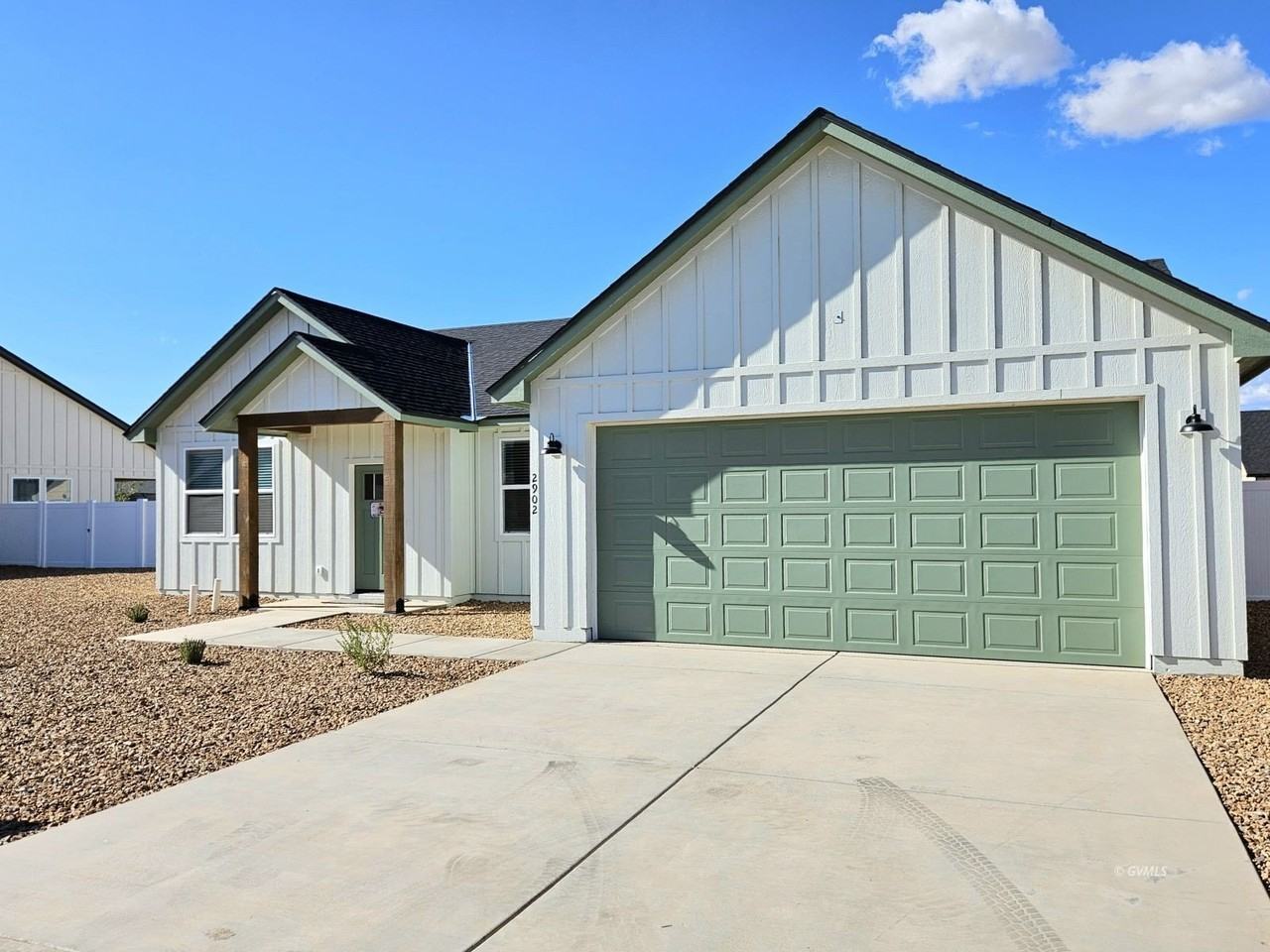 2902 W Johnny Dr - Photo 2 of 18