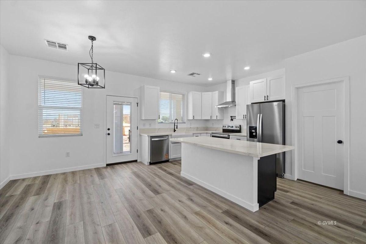 2902 W Johnny Dr - Photo 5 of 18