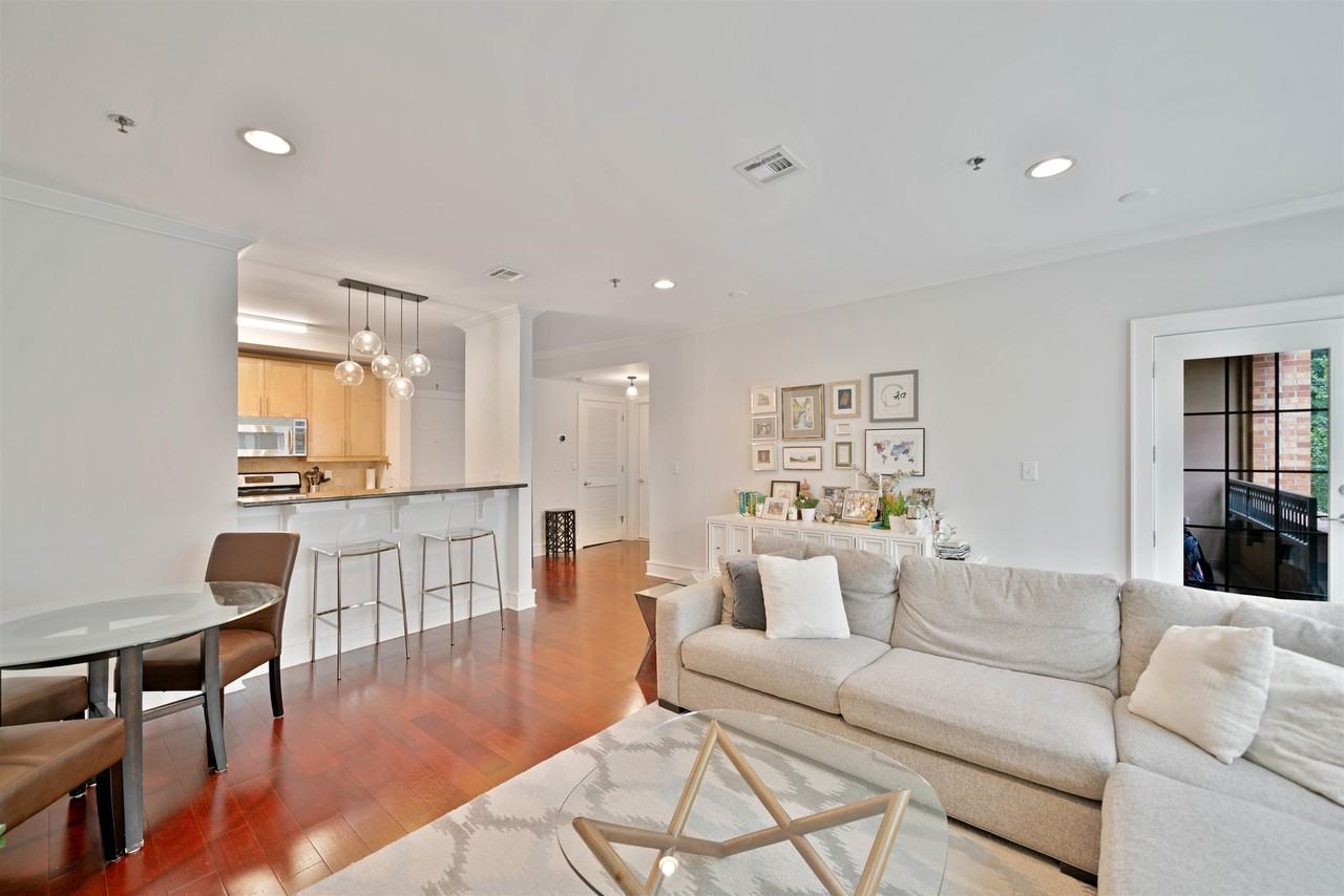 830 Monroe St #3G - Photo 5 of 21