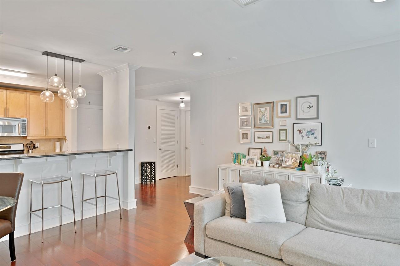830 Monroe St #3G - Photo 6 of 21
