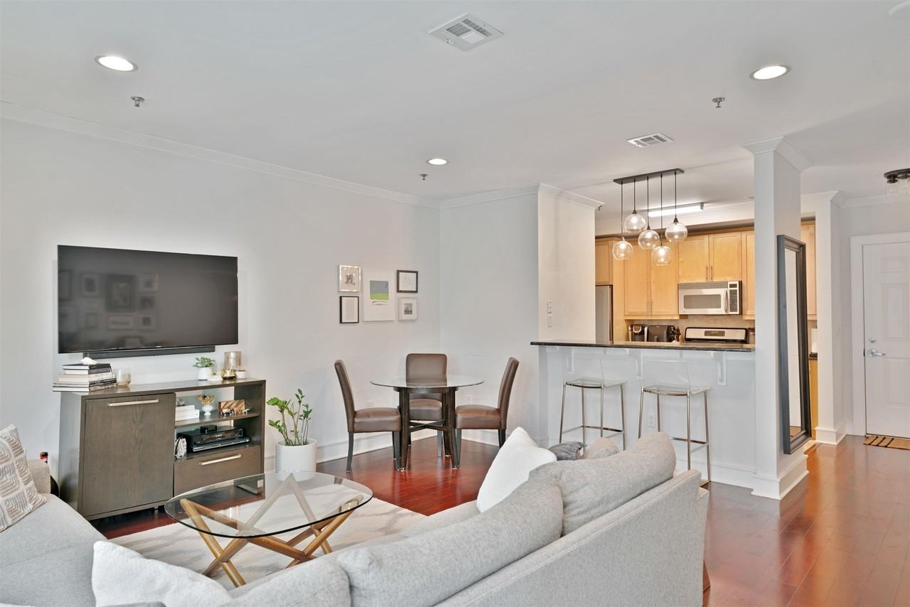 830 Monroe St #3G - Photo 7 of 21
