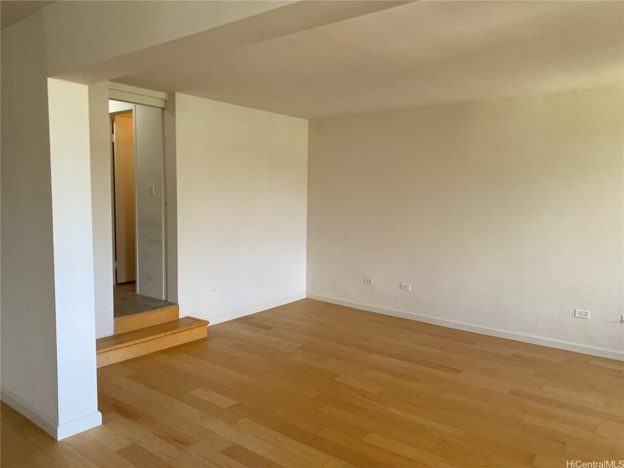 531 Hahaione St #2-18C - Photo 3 of 21
