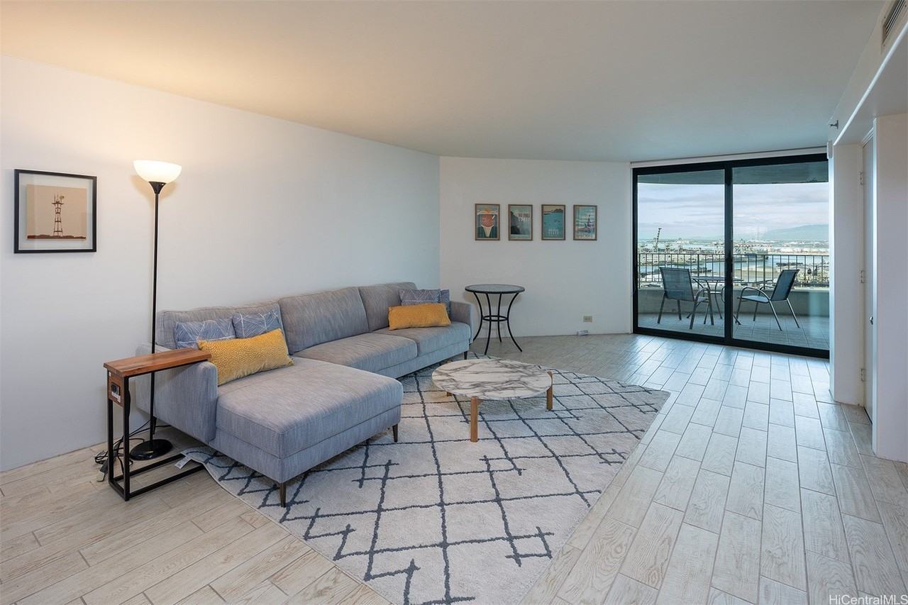66 Queen St #2803 - Photo 2 of 16