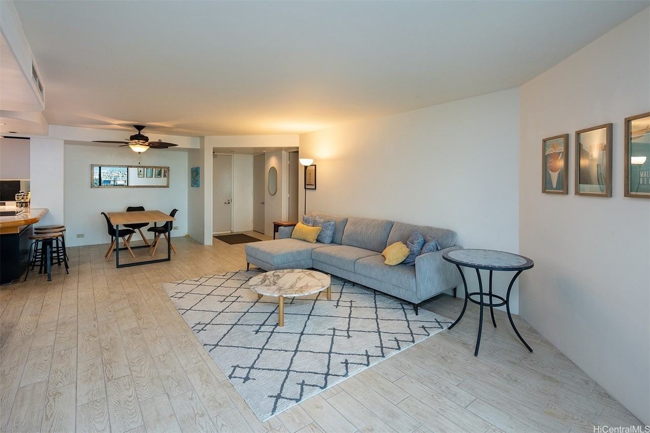 66 Queen St #2803 - Photo 3 of 16