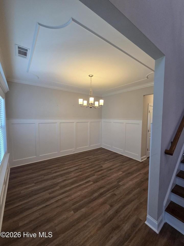 2105 Thornbury Cv - Photo 3 of 46
