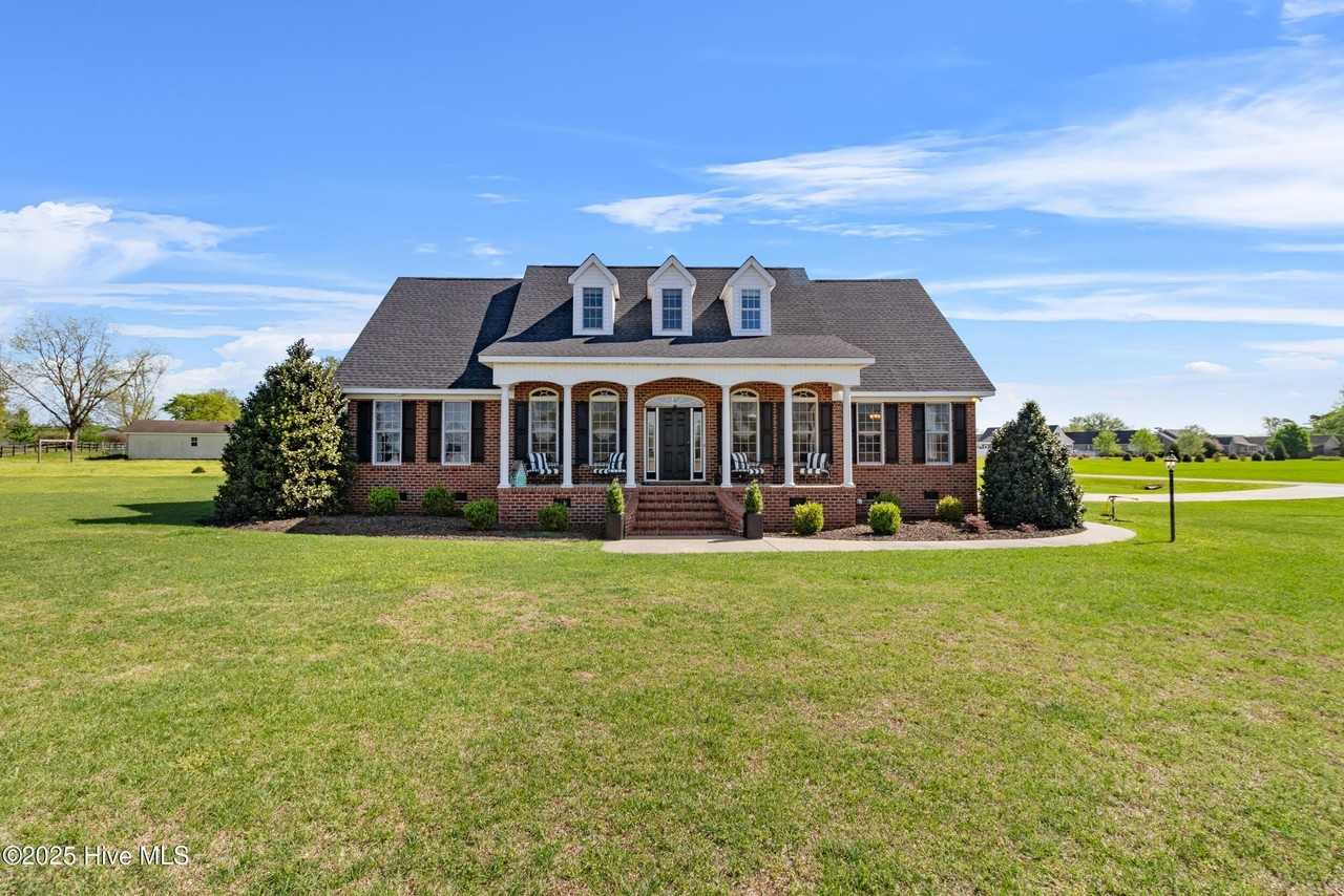 103 Arabian Cir - Photo 3 of 50