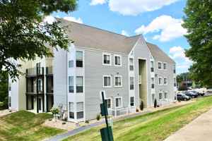 featured image of 1360 Hunters Rd #D