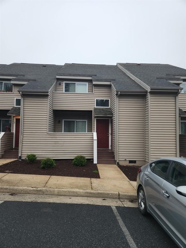 1394 Bradley Dr - Photo 2 of 39