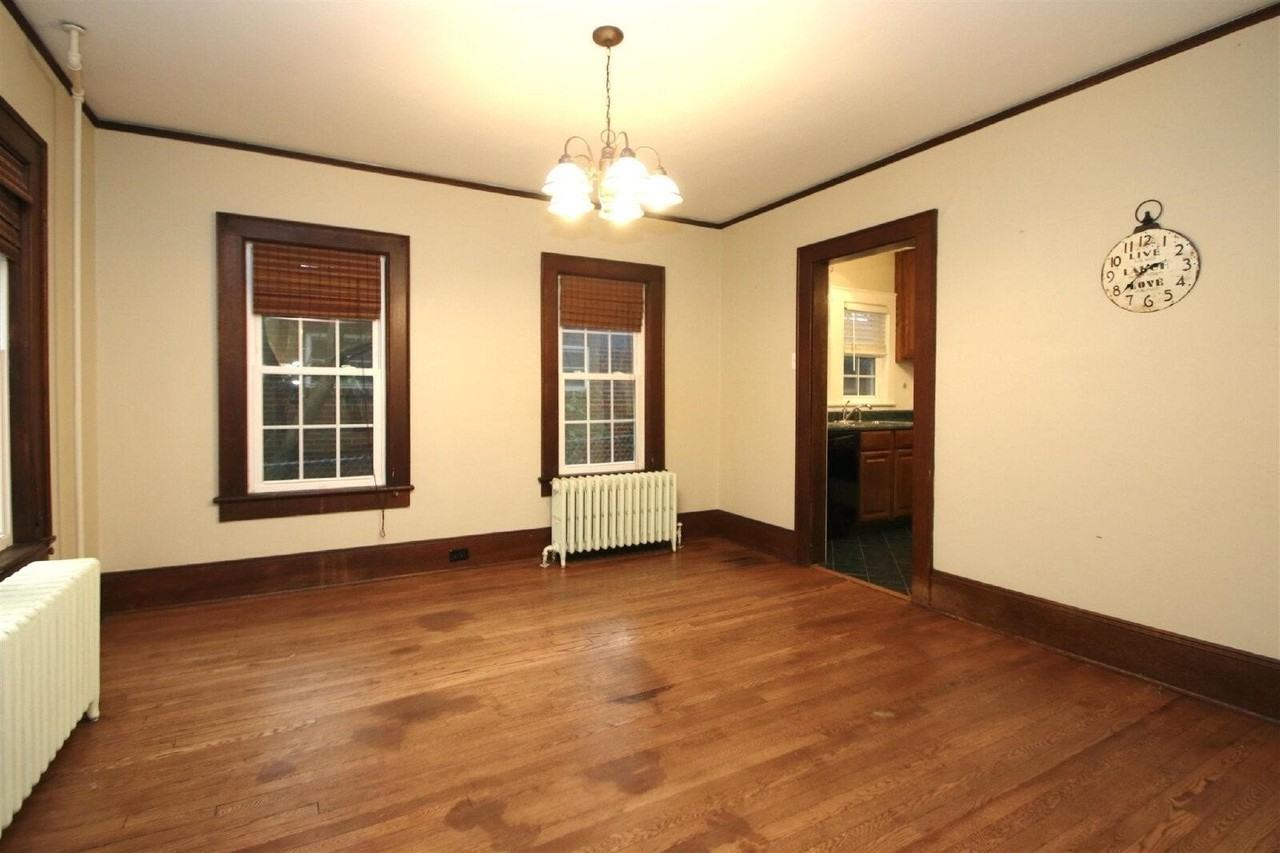 1044 N Main St - Photo 6 of 25