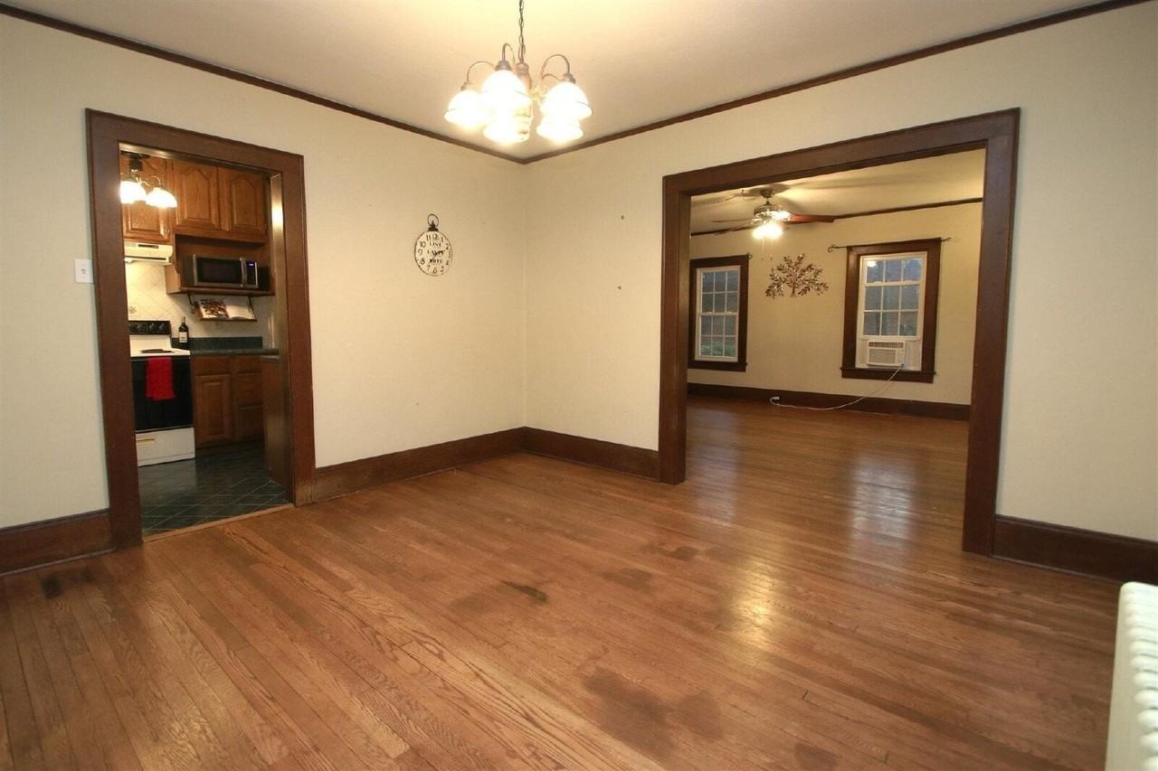 1044 N Main St - Photo 7 of 25