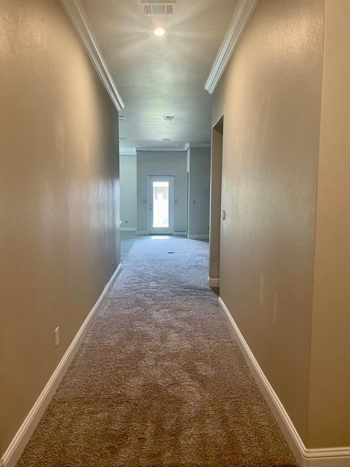 7113 90th St - Photo 3 of 23