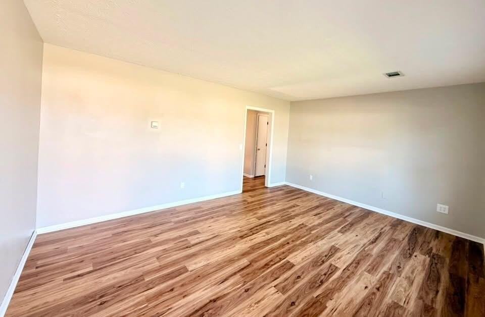 220 Azalea St - Photo 2 of 5