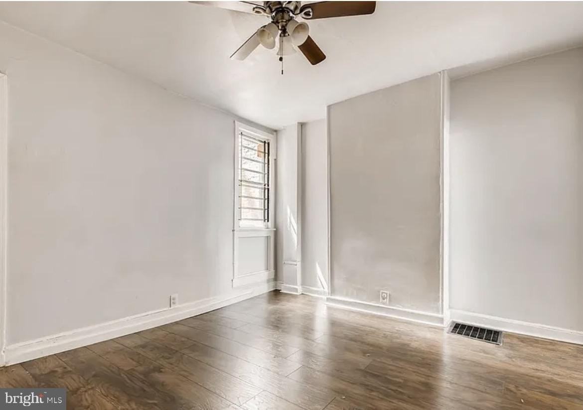 2032 Etting St - Photo 6 of 9