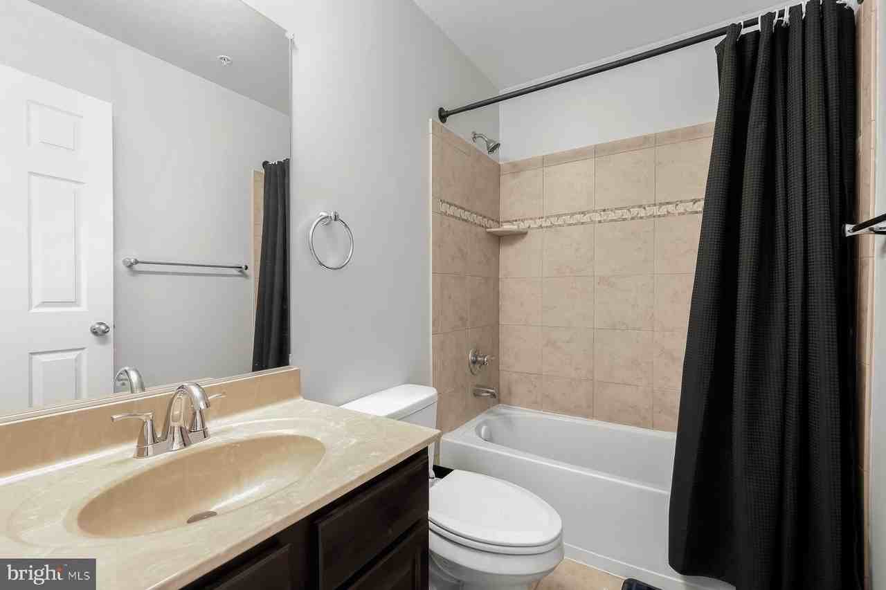 9364 Paragon Way - Photo 5 of 27