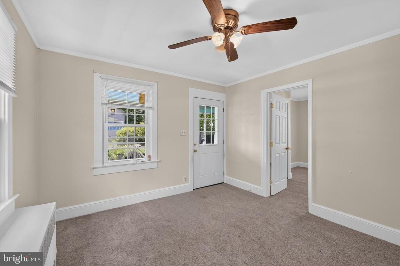 3901 Hampden St - Photo 3 of 23