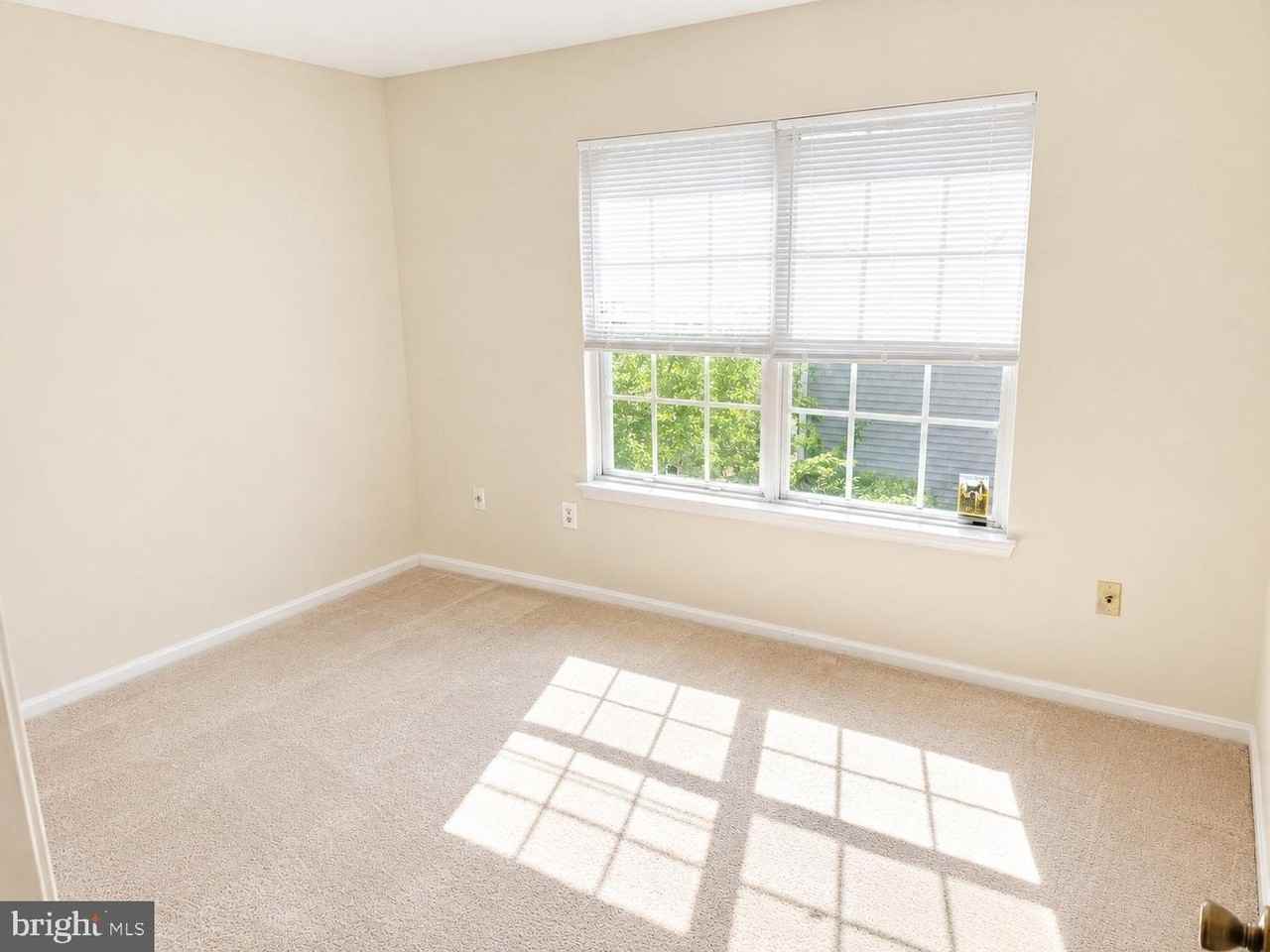 20208 Shipley Ter - Photo 6 of 13