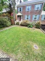 featured image of 812 Woodside Pkwy