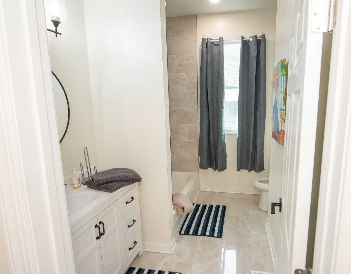 1855 Oliver Ave - Photo 4 of 37