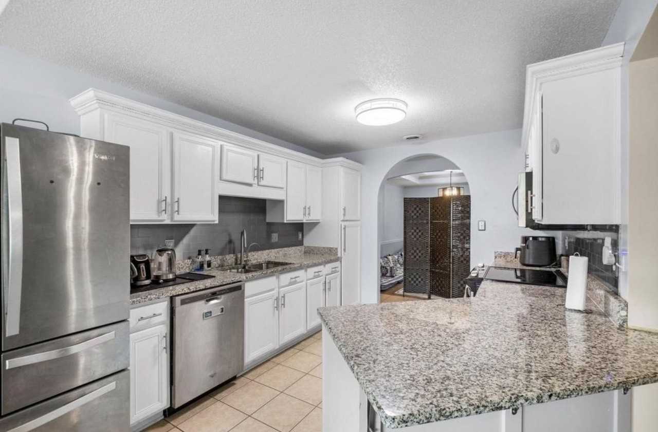 9333 Breakstone Cv - Photo 2 of 12