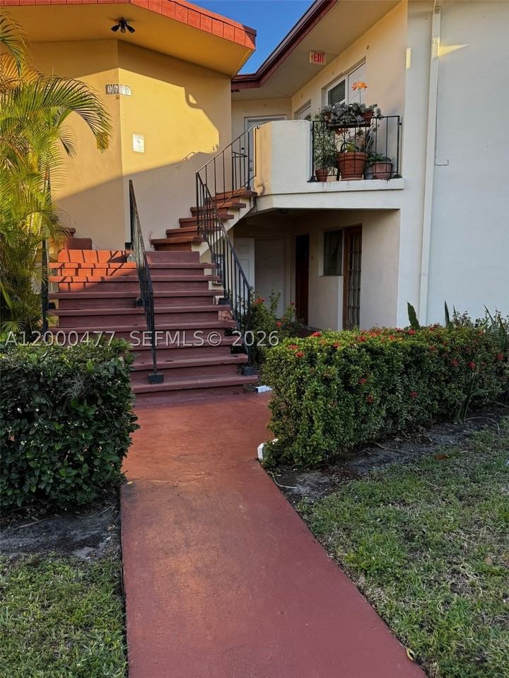 1601 Ne Miami Gardens Dr #103 - Photo 2 of 18