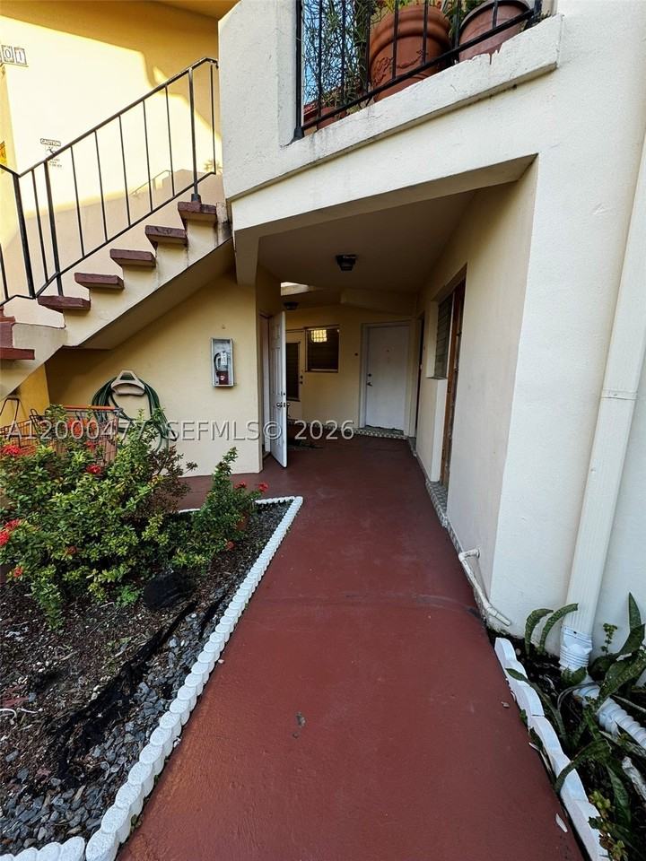 1601 Ne Miami Gardens Dr #103 - Photo 3 of 18