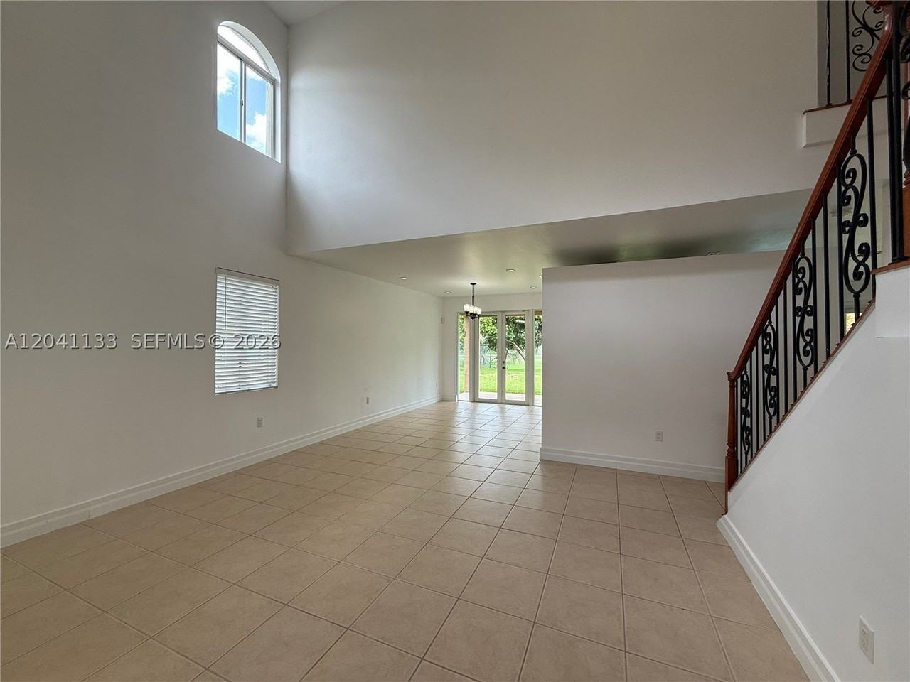 1926 Se 23rd Ct #1926 - Photo 2 of 16