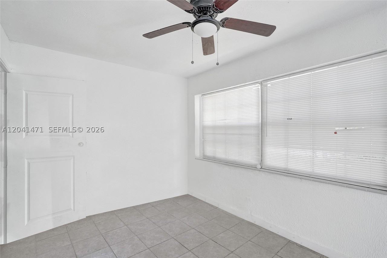 701 Sw 7th St - Photo 5 of 19