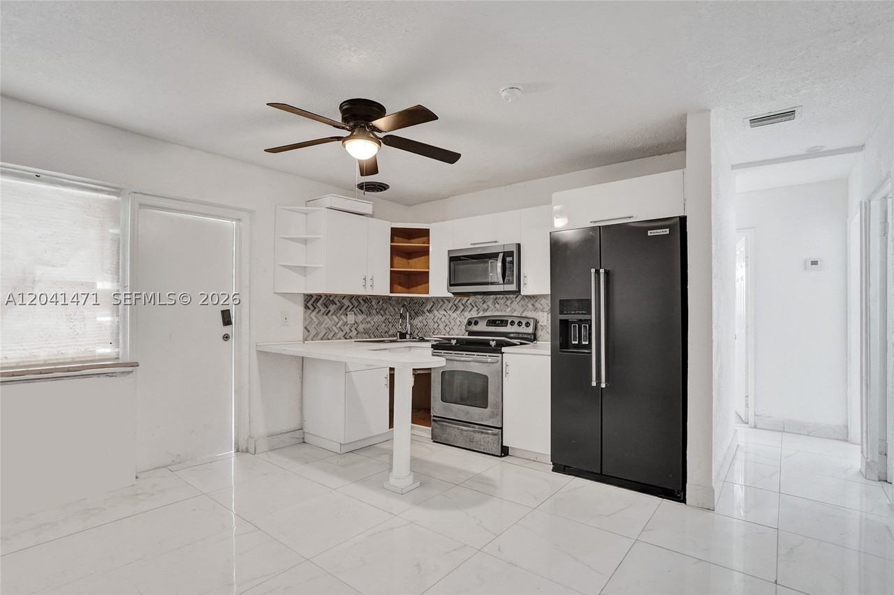701 Sw 7th St - Photo 6 of 19