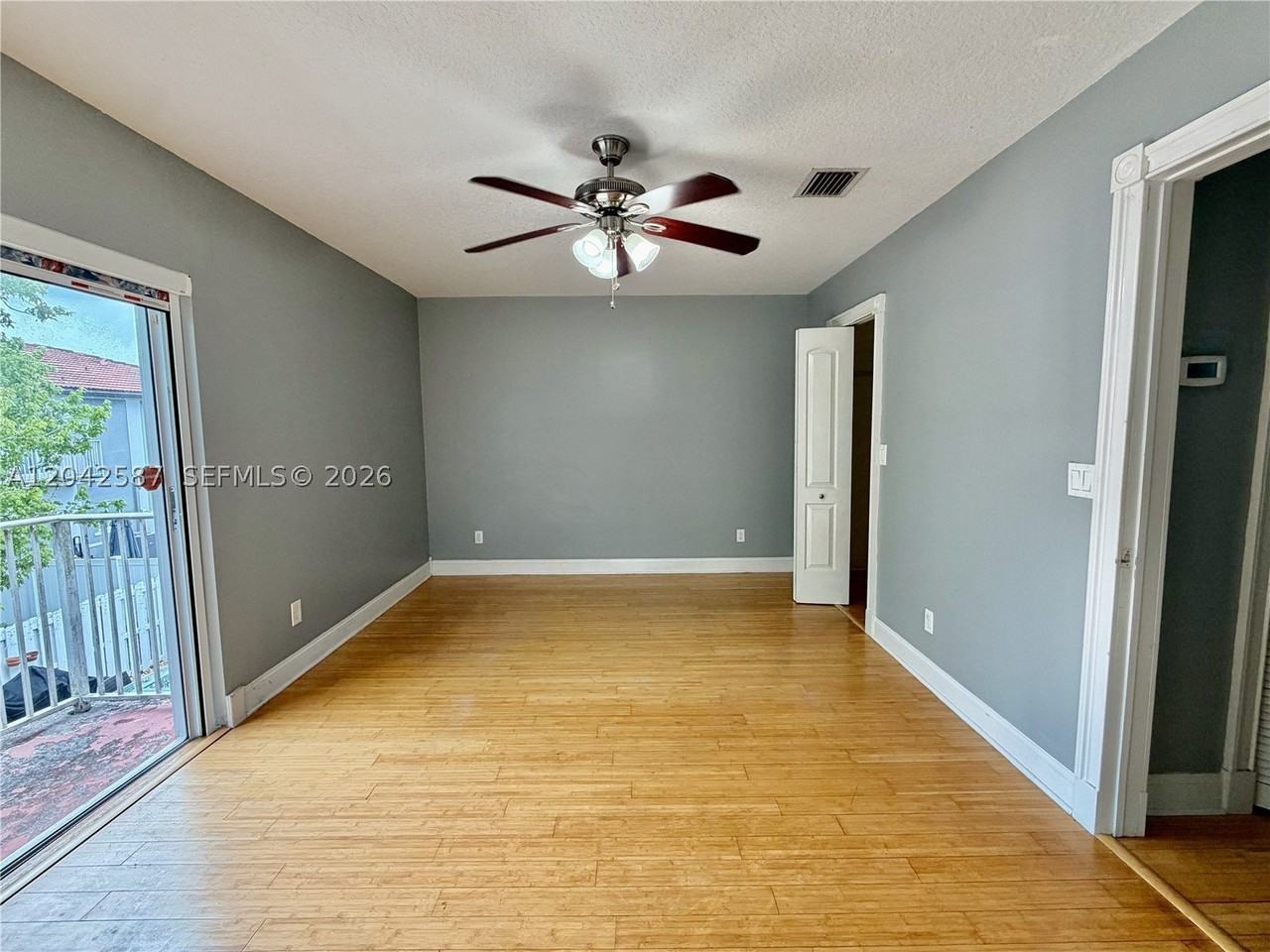 2825 Sw 127th Way - Photo 7 of 16